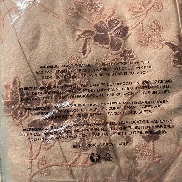 NWT - City Chic Plus Size Sequin Flower Dress - Ballet Pink Floral - Size 14 - Picture 6 of 6